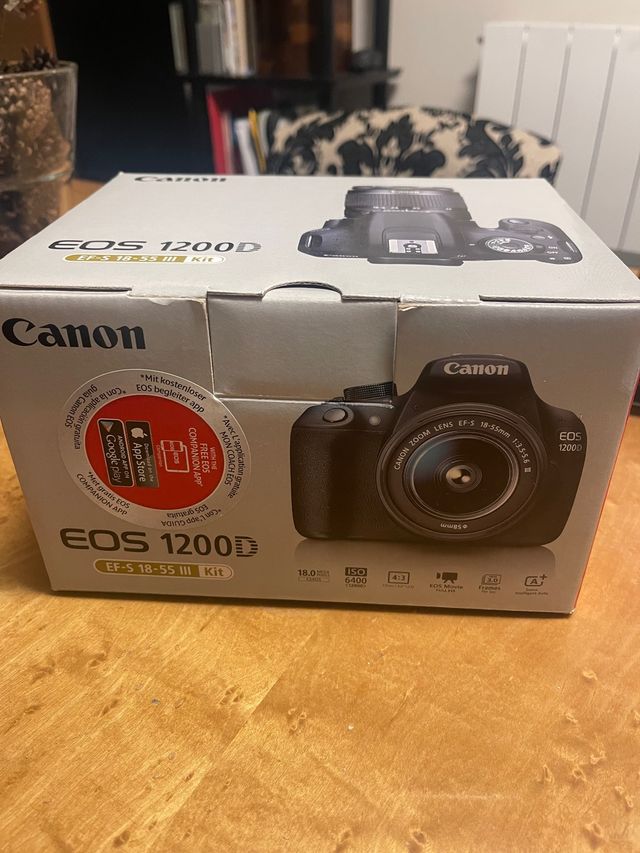 Canon EOS 1200D
