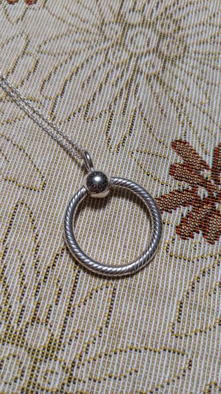 Colgante O de Pandora con cadena 