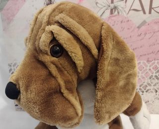 PERRITO DE PELUCHE 
MIDE: 42 CM