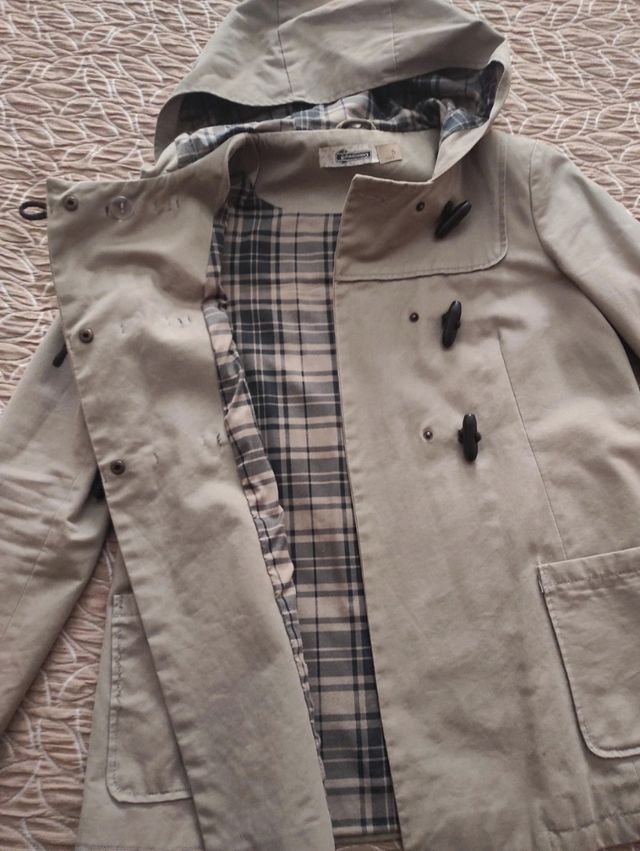 Cazadora con botones de trenca