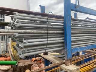 Andamios y piezas sueltas en venta 