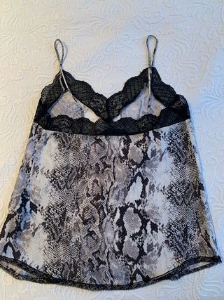 Top tirantes stradivarius XS nuevo