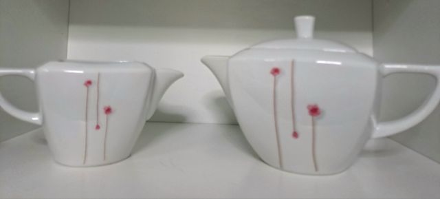 Conjunto cafe porcelana fina.