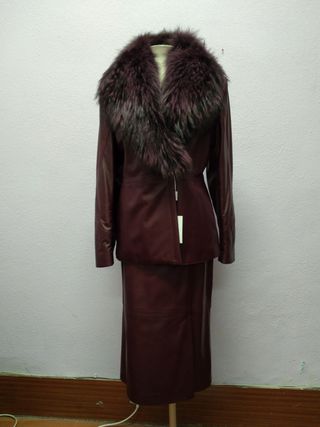 Traje Falda de Piel Vino Pancaldi