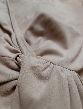 Vestido entallado antelina Zara