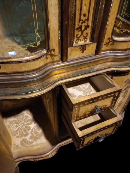 vetrinetta doppio corpo laccata