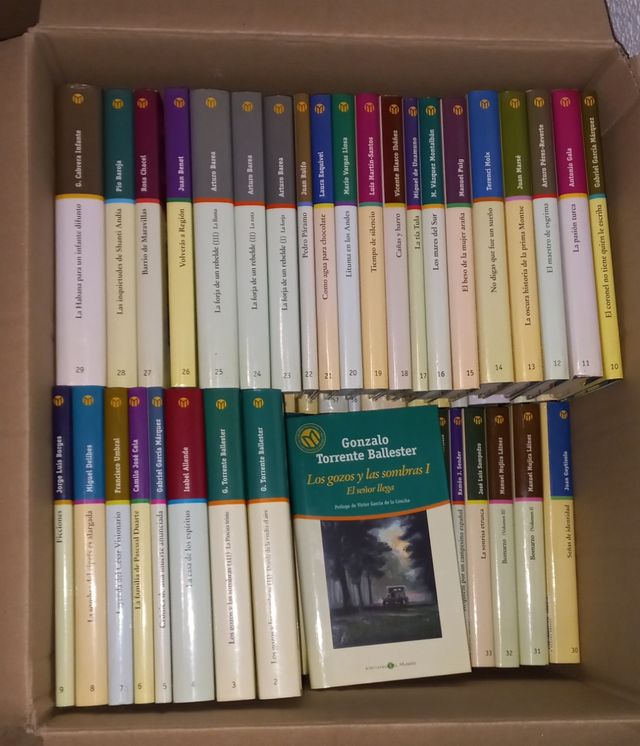 Colección 141 libros numerados. EL MUNDO.