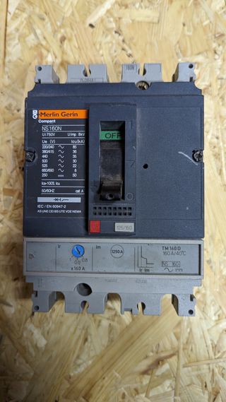 Interruptor Automático MERLIN GERIN NS160N 160A 3P