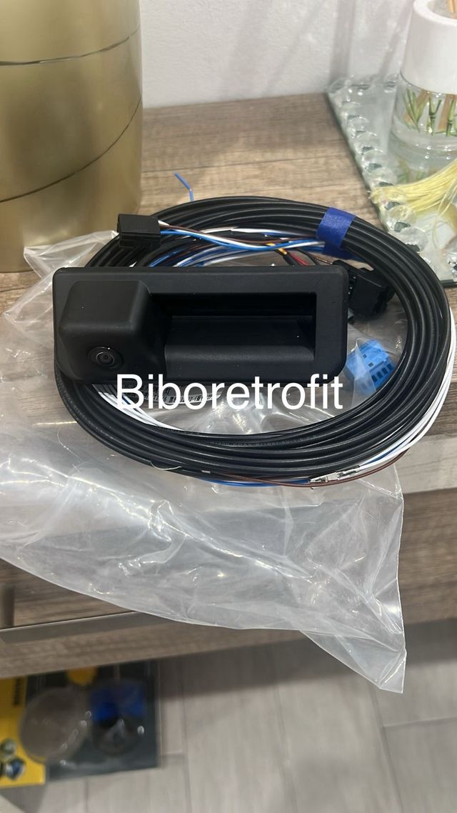 Cámara marcha atrás vw t-cros polo sedán ateca..