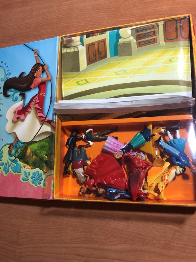 Cuento Disney Libroaventuras con figuritas