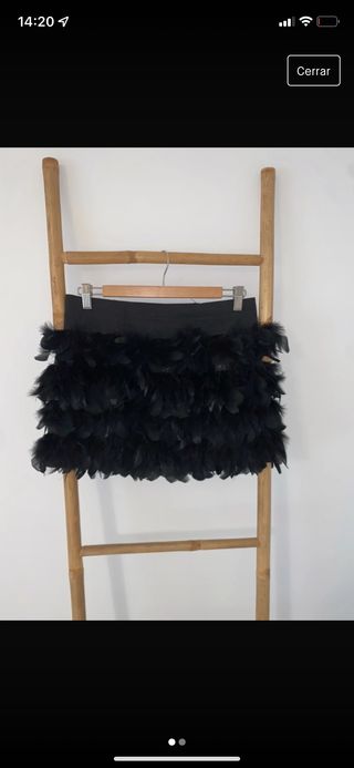 Falda plumas 