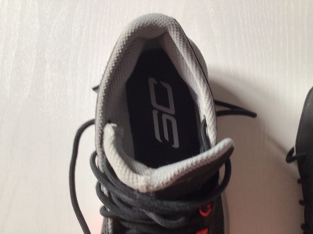 Zapatillas baloncesto under armour  Talla 36,5