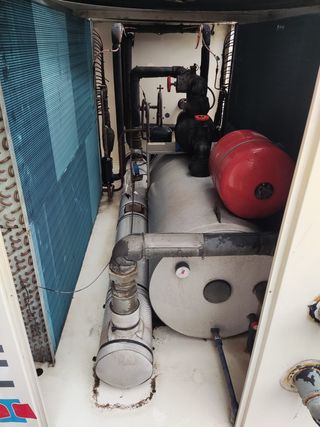 Enfriadora de agua Hitecsa 81.2 KW Bomba