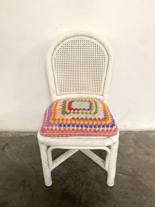 SILLA RECUPERADA VINTAGE DE BAMBÚ Y RATÁN.