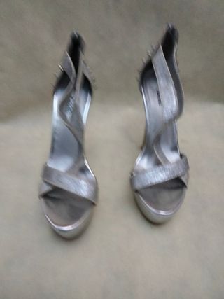 Zapatos plataformas de tacón alto