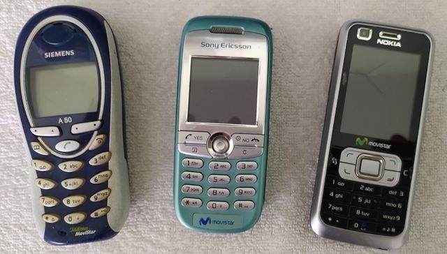 LOTE DE 3 MOVILES VINTAGE RETRO DE VARIAS MARCAS