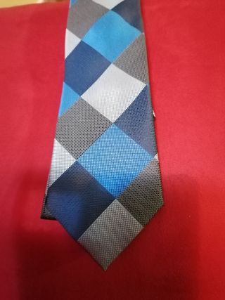 Corbatas distintas marcas