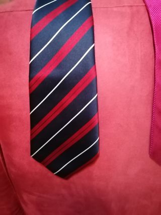Corbatas distintas marcas