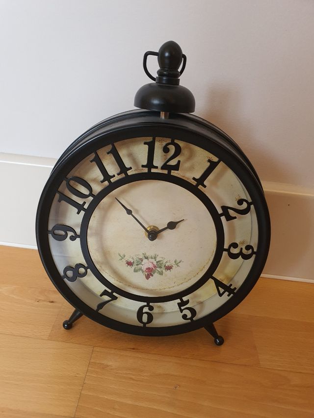 Reloj decorativo