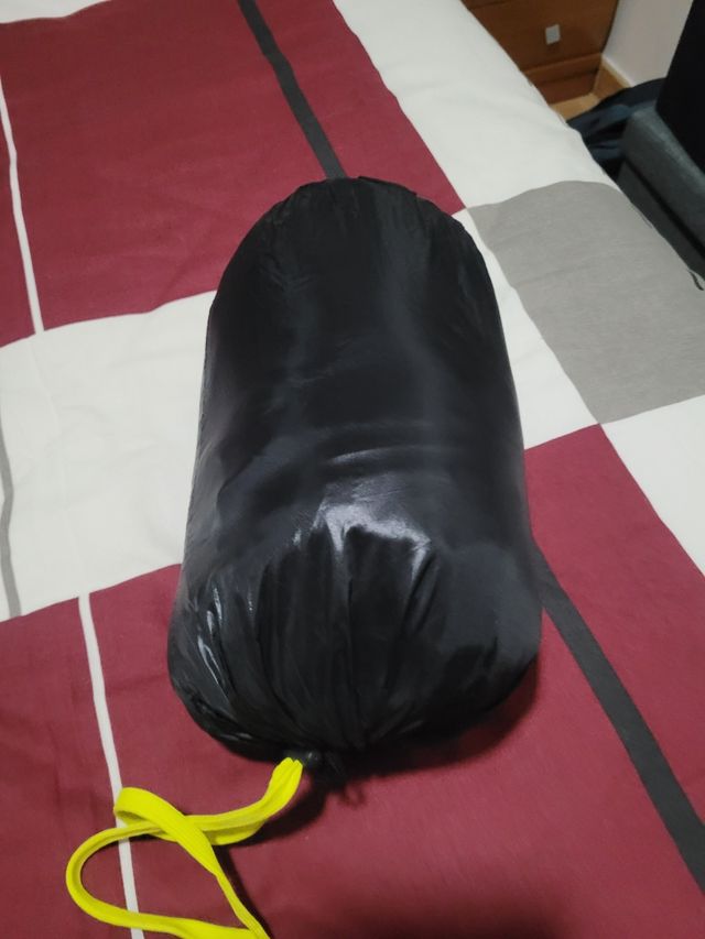 Chaqueta impermeable hombre