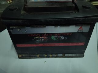 Se vende batería nueva de 12V 70Ah 640A