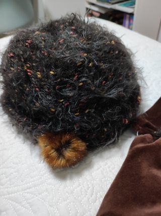 Conjunto de guantes, bufanda y gorro de pelo