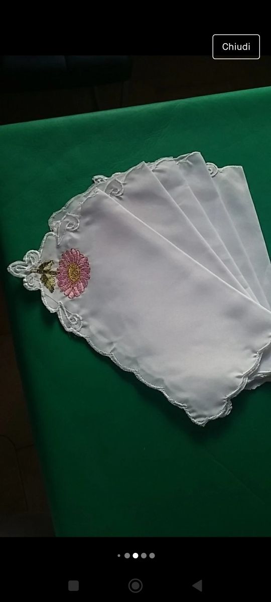 Tovaglia bianca ricamata 