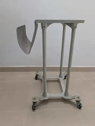 Mesa para máquina de escribir