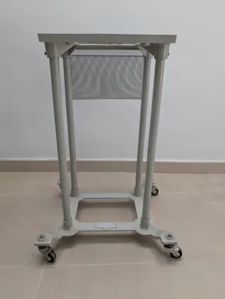Mesa para máquina de escribir