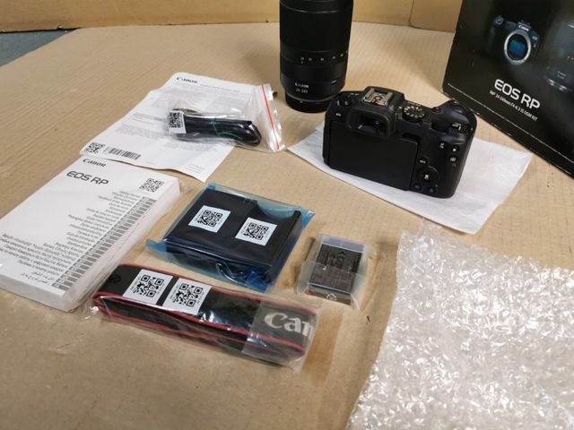 Cámara Canon EOS RP + RF 24-240 mm IS USM NUEVO
