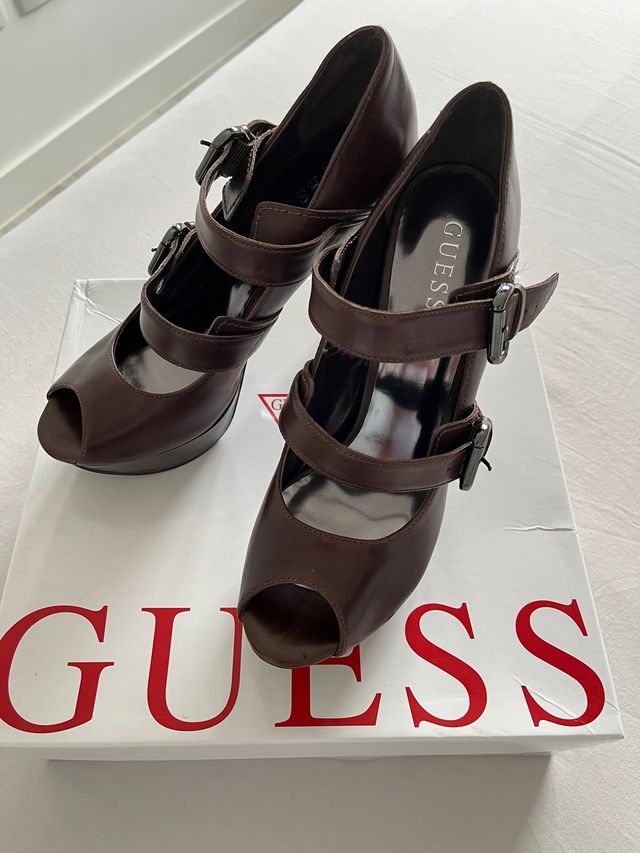 Zapatos/sandalia Tacón Guess