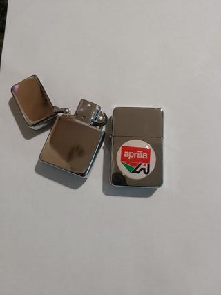 Mechero tipo zippo logotipo Aprilia