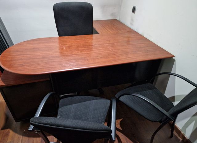 MESA+SILLON+SILLAS OFICINA DESPACHO