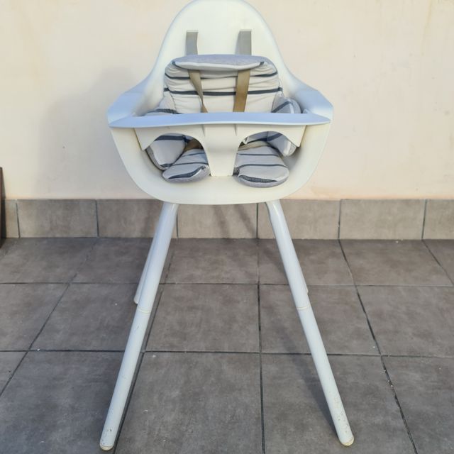 Trona Evolutiva Childhome + Cojín