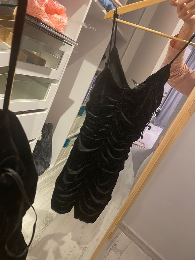 Vestido de terciopelo zara
