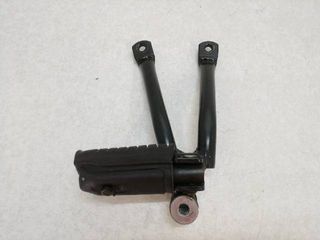 ESTRIBERA TRASERA DCH. Honda CBF 125 2010