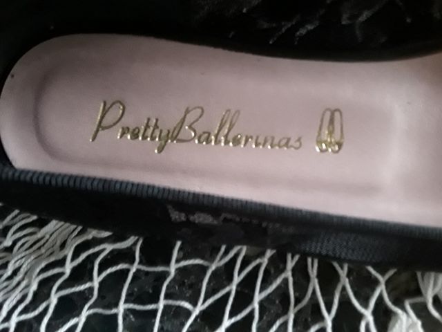 PRETTY BALLERINES.