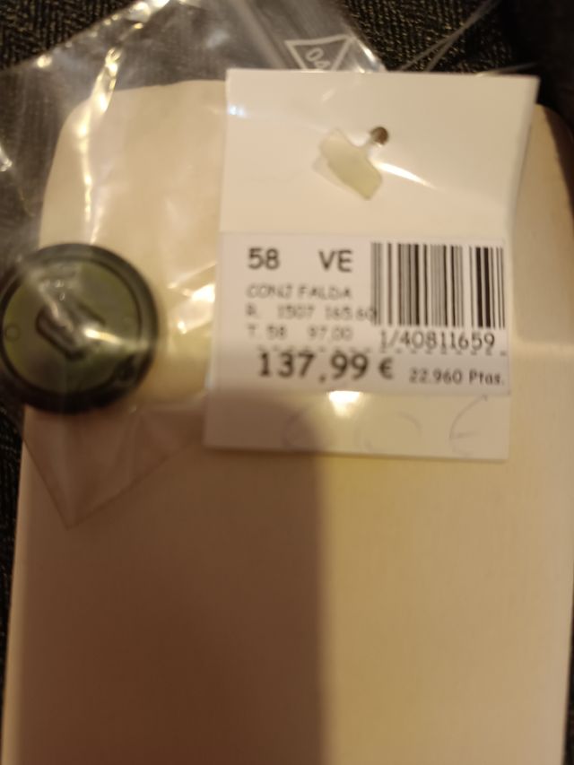 Traje chaqueta y falda talla 58