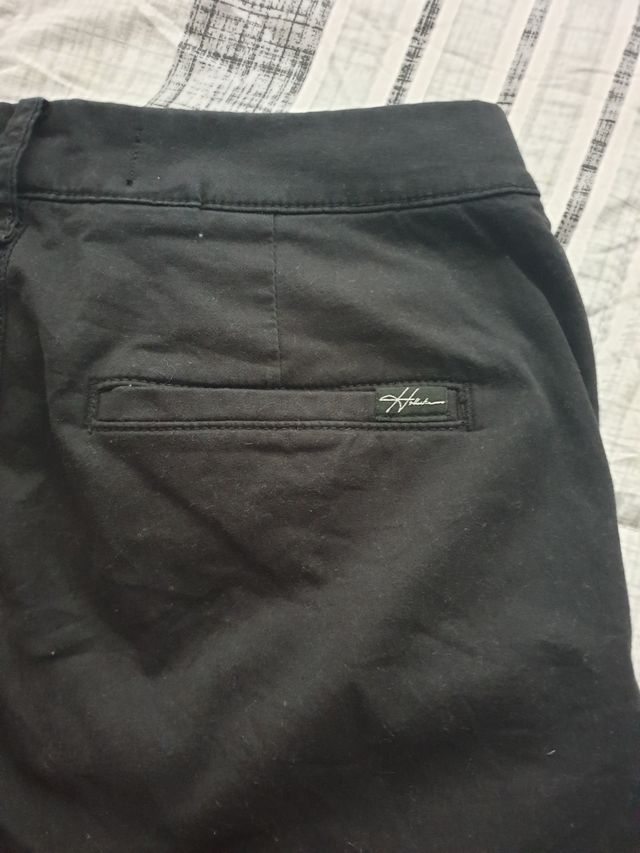 pantalon chino hollister como nuevo