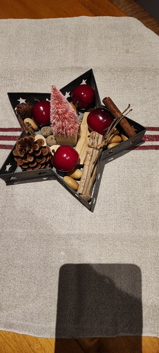 Stella in latta centrotavola/portacandele.