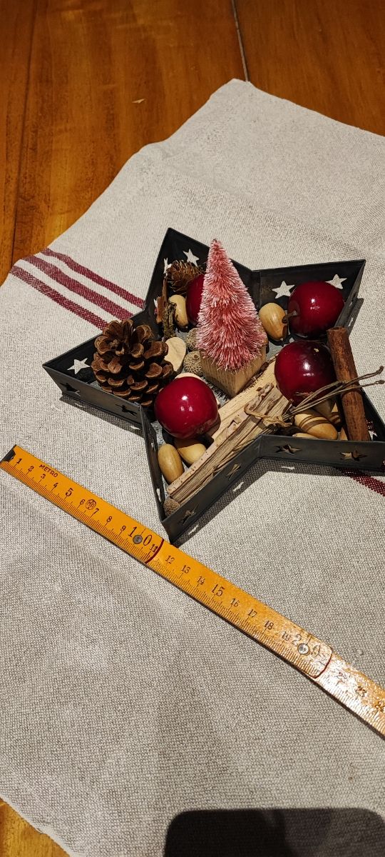 Stella in latta centrotavola/portacandele.