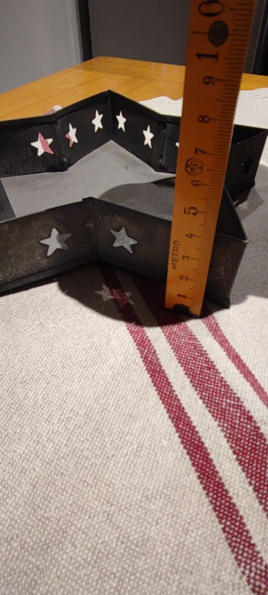 Stella in latta centrotavola/portacandele.