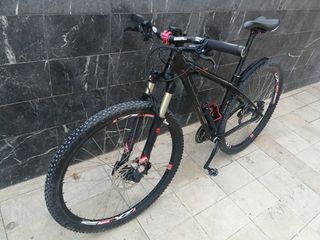 Bicicleta de montaña 29" Cube Talla M