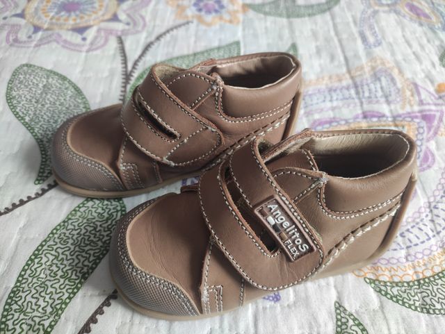 Zapatos botitas piel Angelitos T.20