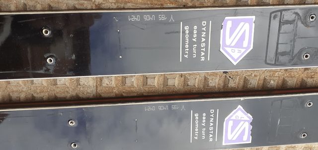 ESQUÍS DYNASTAR COMET