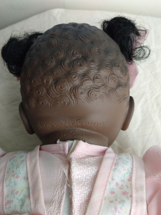 Boneca infantil feita à mão