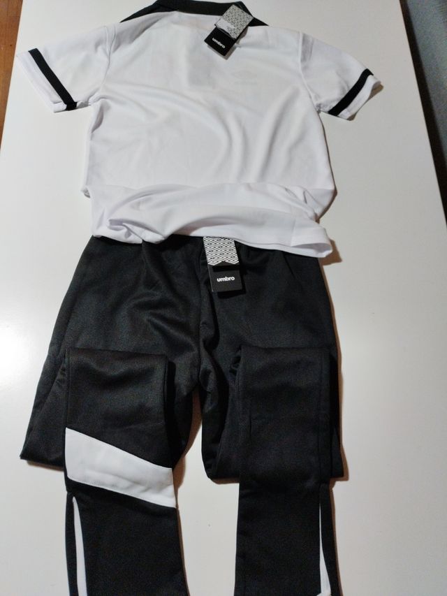 ‼️SIN ESTRENAR‼️Conjunto Logroñes, chándal , polo