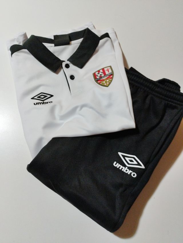 ‼️SIN ESTRENAR‼️Conjunto Logroñes, chándal , polo