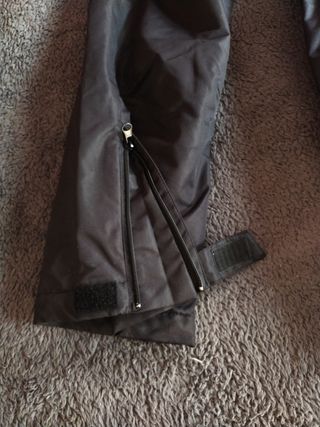 Pantalón negro de esquí unisex talla 10