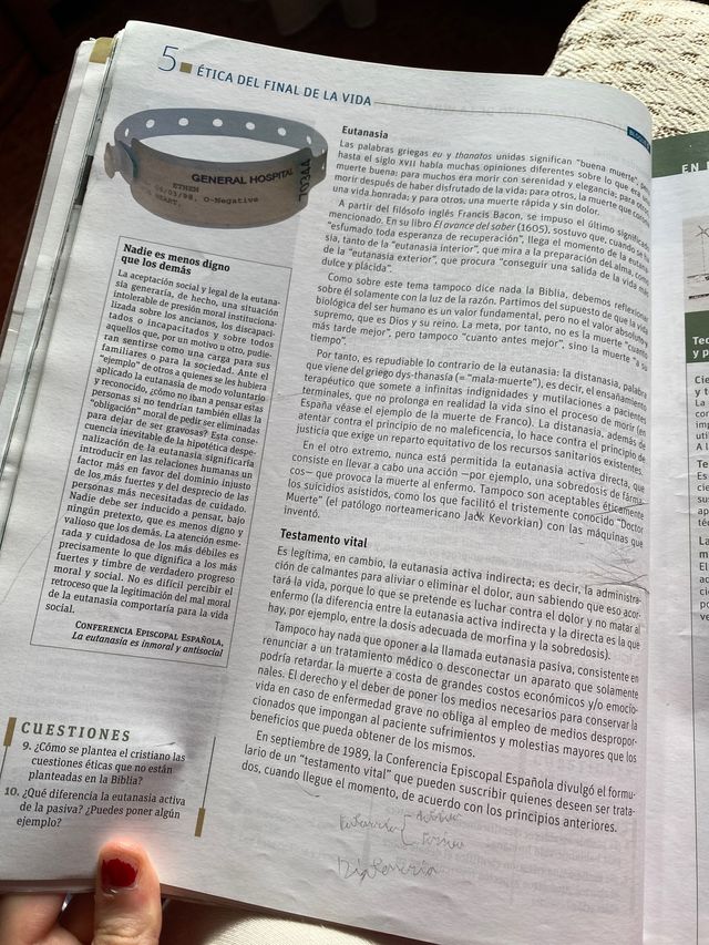 Libro religión católica 1 Bachillerato